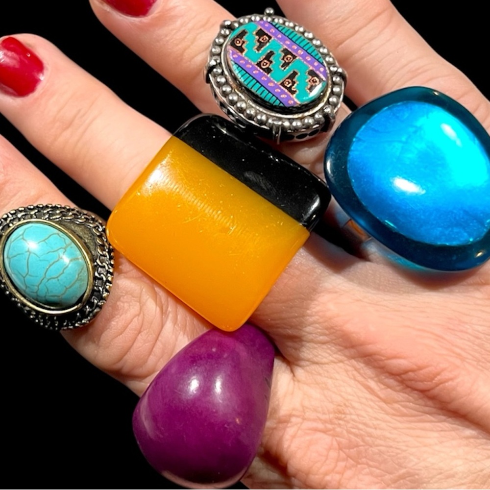 Fashion Ring Lot-5 total: Different Sizes and Styles